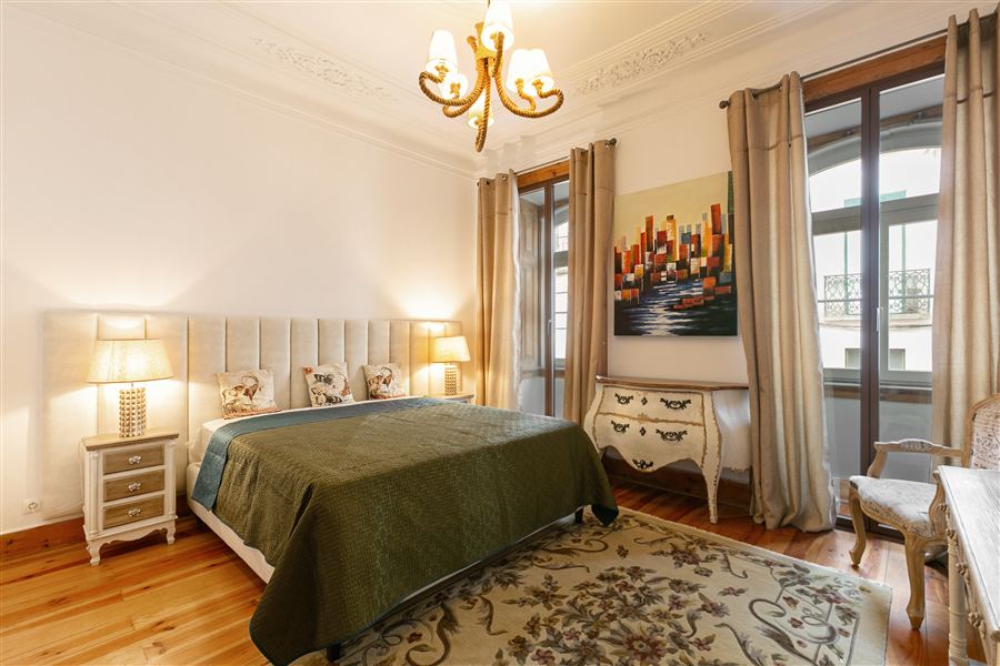 Flores, a three-bedroom apartment in Príncipe Real, Lisbon — kitchen