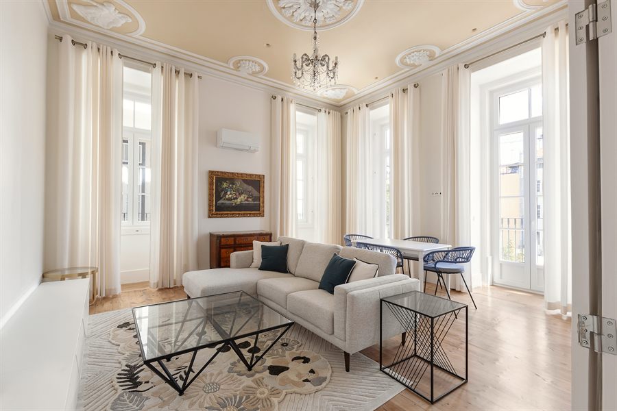 Santos 2A, a two-bedroom apartment in Santos, Lisbon — living room