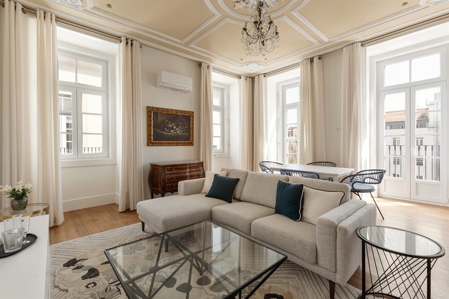 Santos 3A, a two-bedroom apartment in Santos, Lisbon — living room