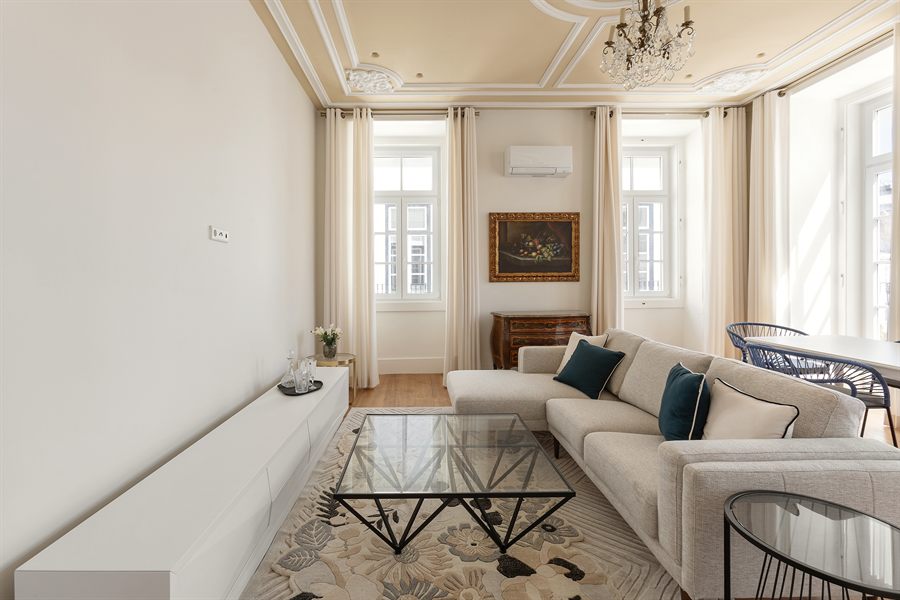 Santos 3A, a two-bedroom apartment in Santos, Lisbon — bedroom